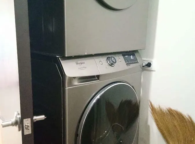 4q Tower D Manhanttan Heights Cubao Qc *