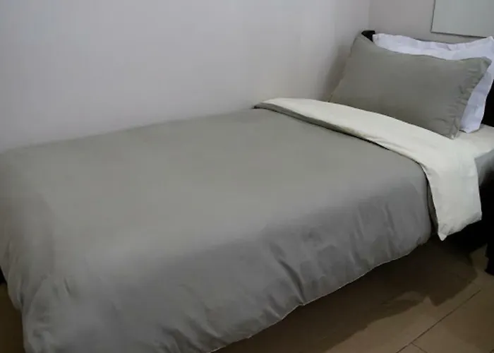アパート 4q Tower D Manhanttan Heights Cubao Qc *